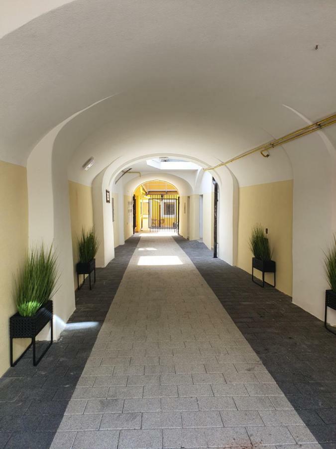Minidorm Rooms In Heart Of City Center Marburg Exterior foto